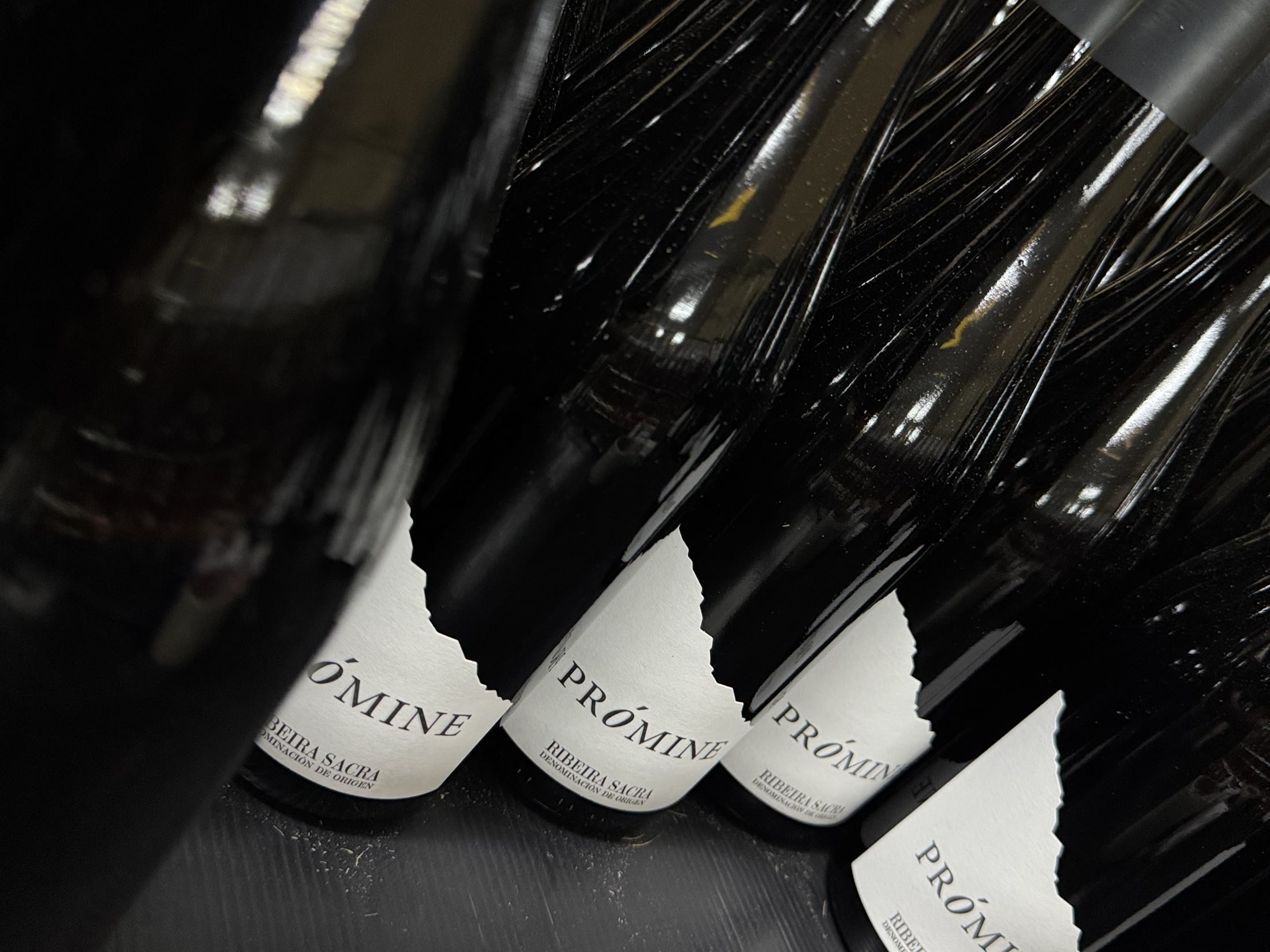 Embotellado de los vinos Prómine